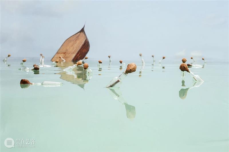以无法预测的方式,呈现赤裸而鲜活的私人经验! PHOTOFAIRS 方式 私人 经验 屏幕 内容 蓝晒印相术 艺术家 实验 影像艺术博览会 官方 崇真艺客